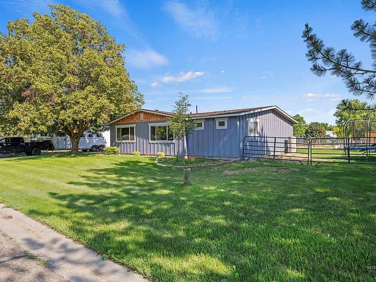 11684 W Gila Dr photo 3