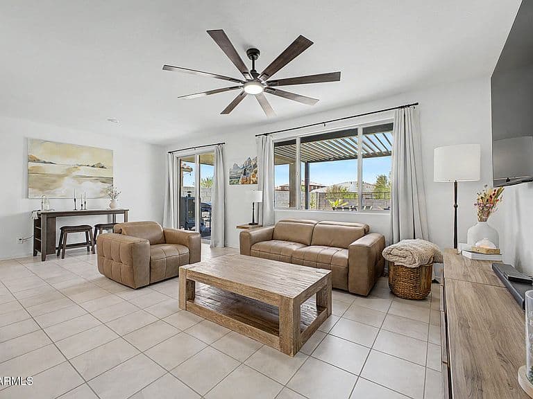 17849 W GAMBIT Trail photo 5