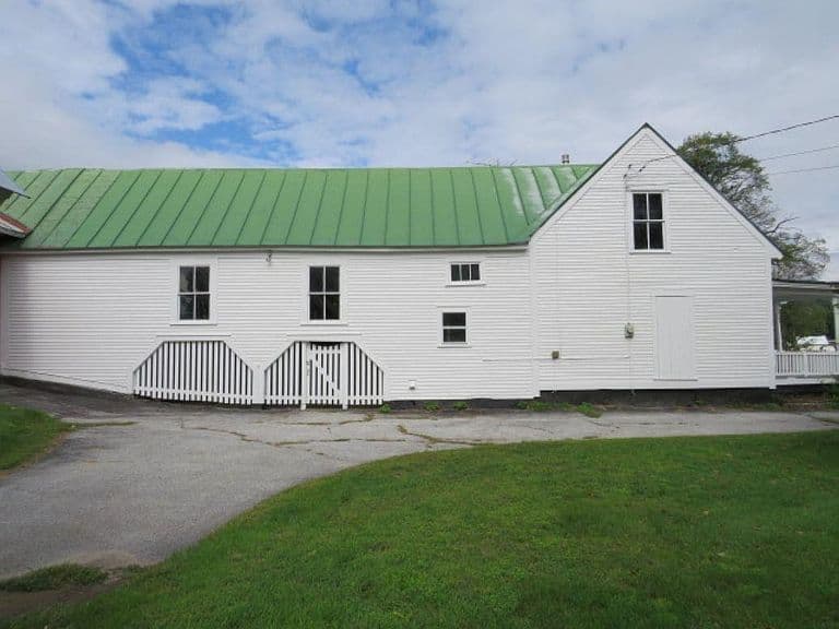2151 Scott Highway photo 2