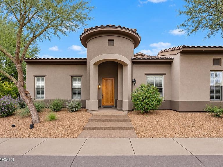20802 N GRAYHAWK Drive #1184 photo 2