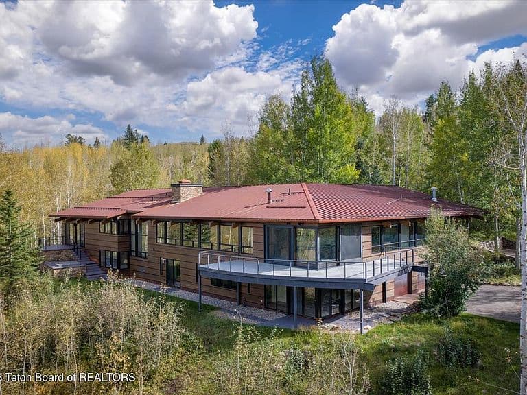 525 Indian Springs Dr photo 1