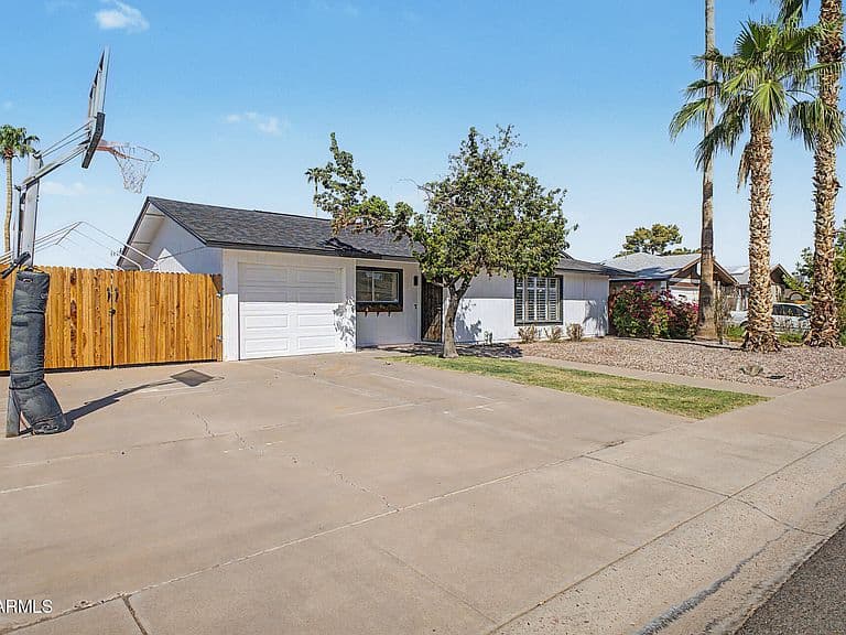 6212 S El Camino Drive photo 3