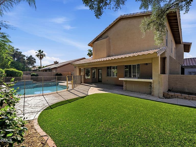 6833 E ACOMA Drive photo 3