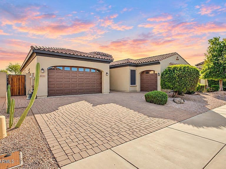 22451 E PECAN Lane photo 4