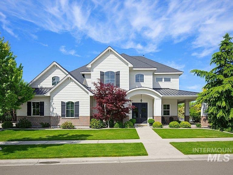 939 S Lake Pointe Way photo 1