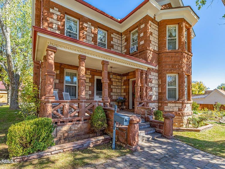 614 W SANTA FE Avenue photo 3