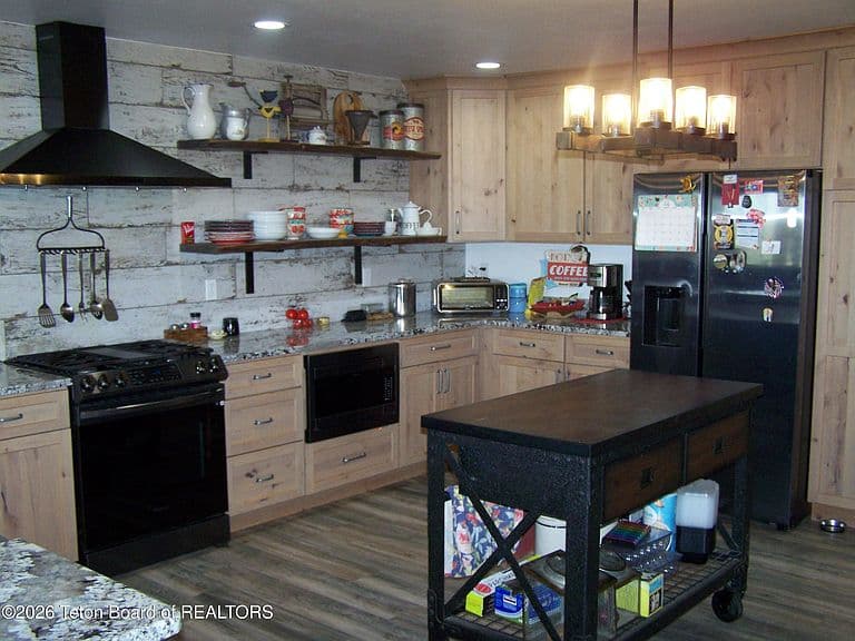 110 Merrimac Trl photo 4