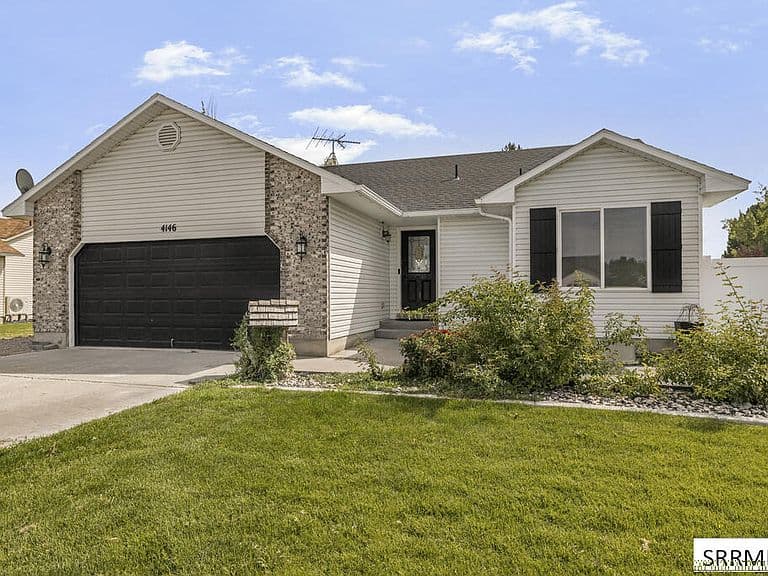 4146 Forest Glen Dr photo 4