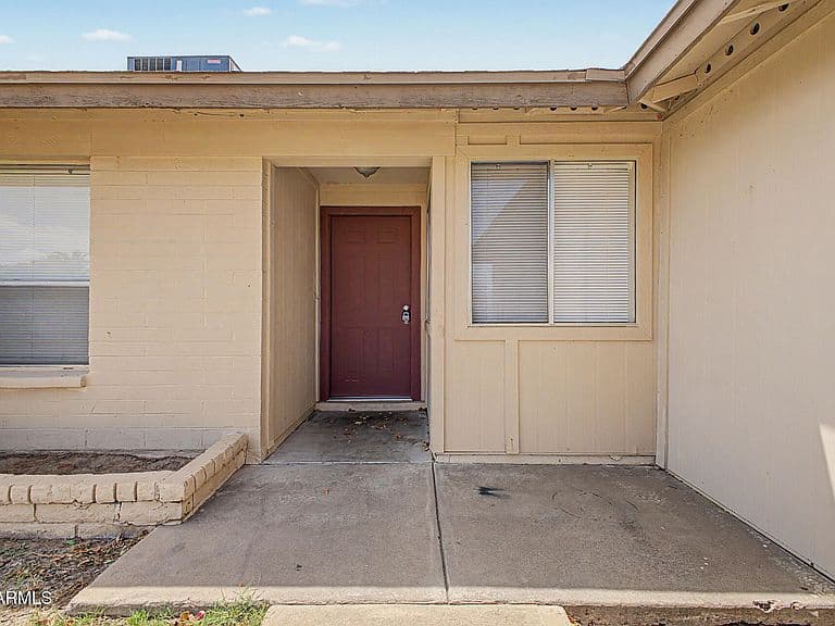 5641 W VOGEL Avenue photo 5