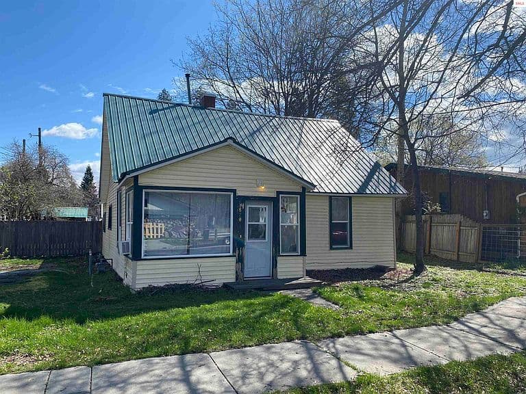 620 Washington Ave photo 2