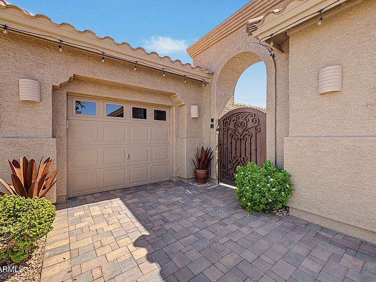 24613 S LAKEWAY Circle SE photo 4