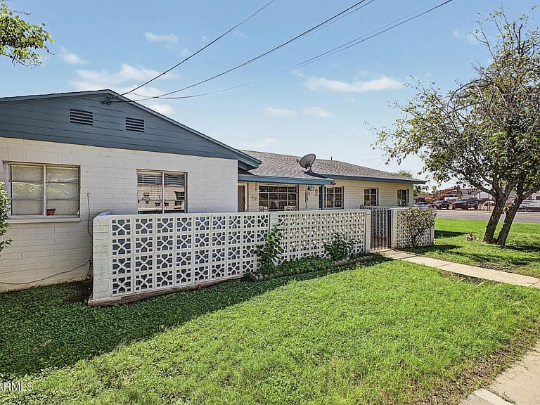 2953 N 19TH Avenue #49 photo 2