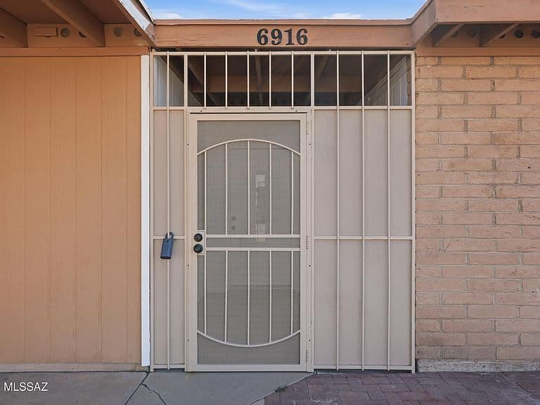 6916 N Galaxy Pl photo 4