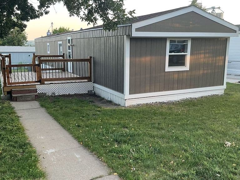 2227 E Erwin St photo 1