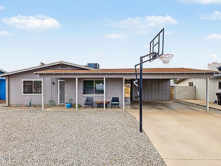 5343 W LEWIS Avenue photo 1