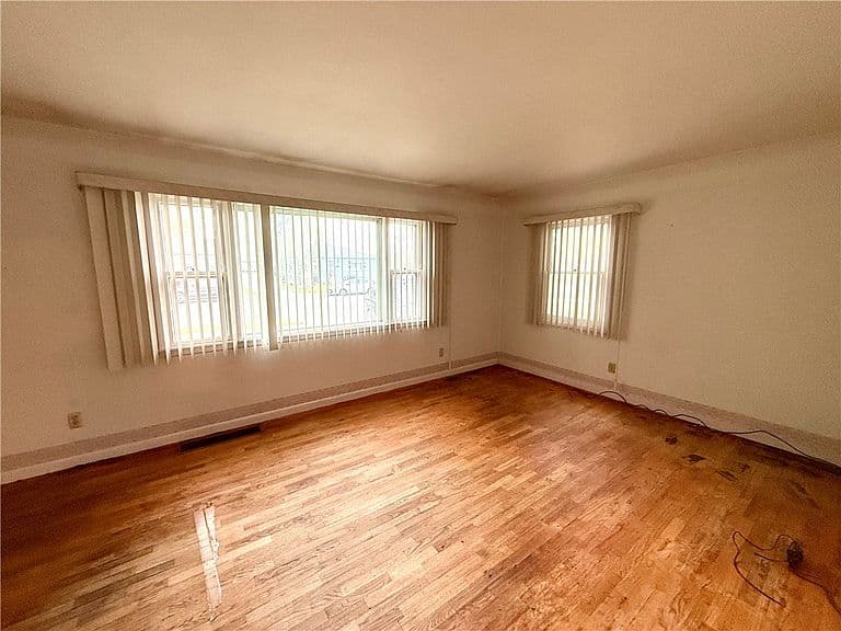 1708 Clark Ave photo 5