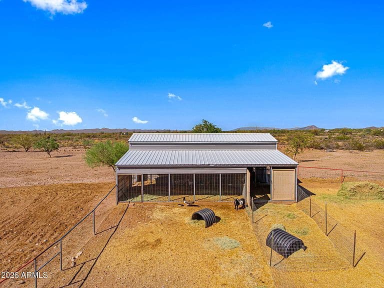 33639 W CAREFREE Highway photo 3