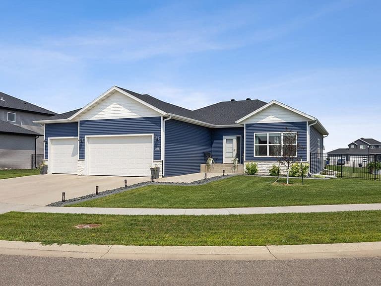 3037 Prairie Farms Cir S photo 2