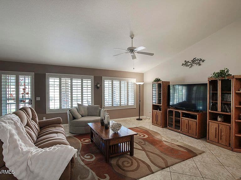 13322 W CAMBRIDGE Avenue photo 5