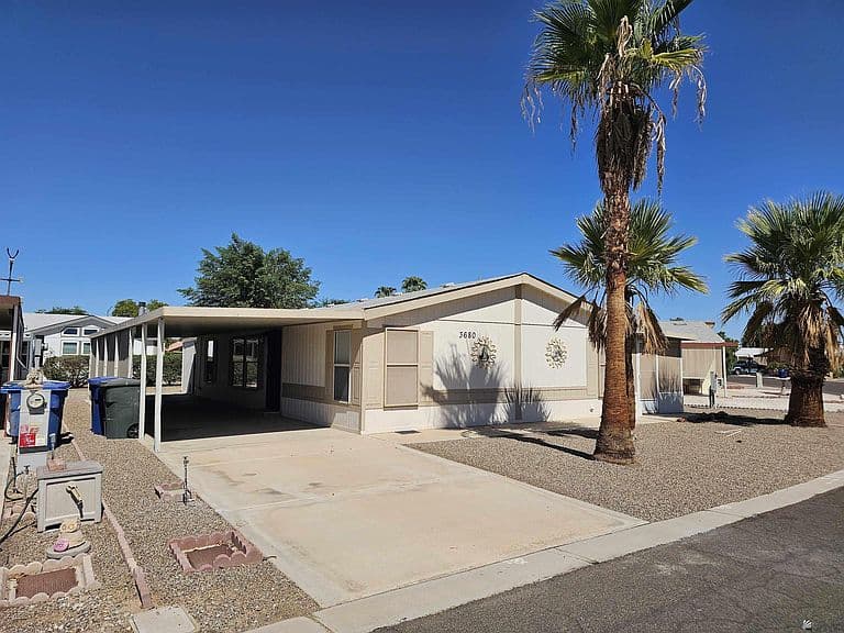 3680 S 10th Ave photo 1