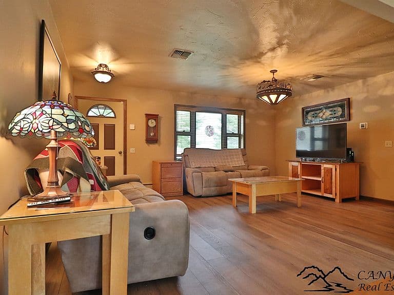 2120 Southfork St photo 3