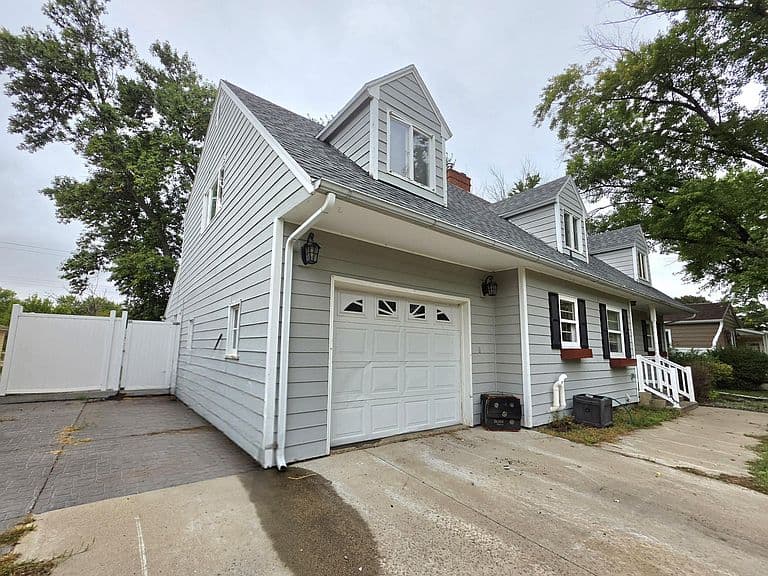 1716 S 3rd St photo 2