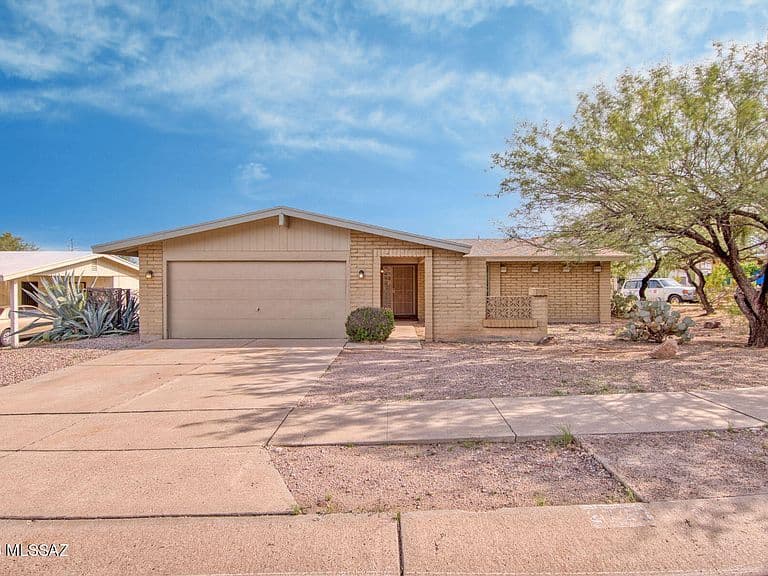 2720 W San Juan Ter photo 1
