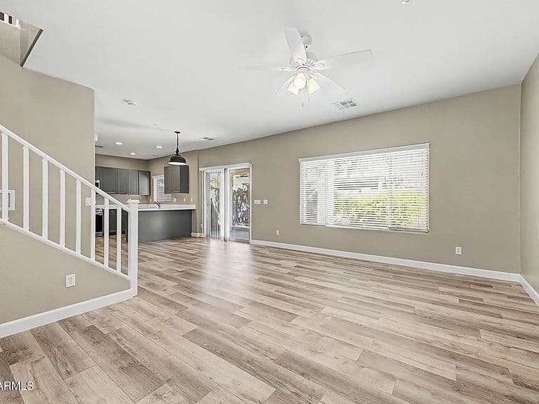 1498 E HOPKINS Road photo 4