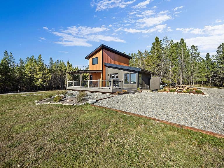 430 McGregor Meadows Rd W photo 1