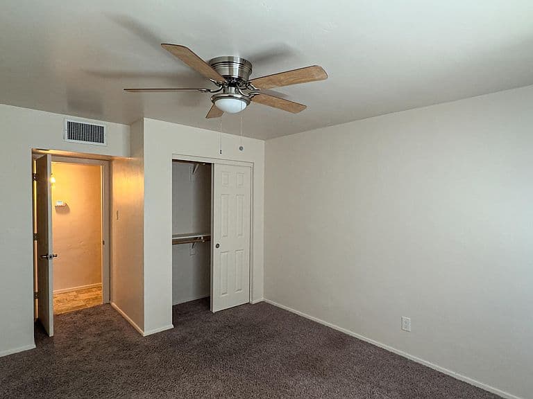 2316 W MARLETTE Avenue photo 2