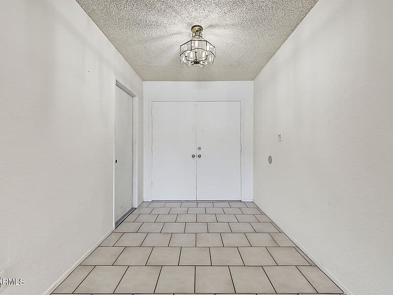 1713 W DIXON Circle photo 2