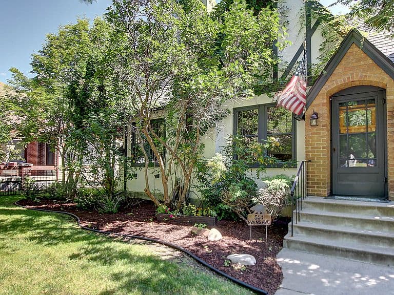 501 Evans Ave photo 1