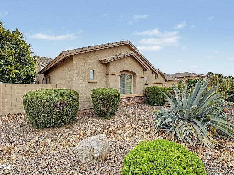 43398 W LITTLE Drive photo 3
