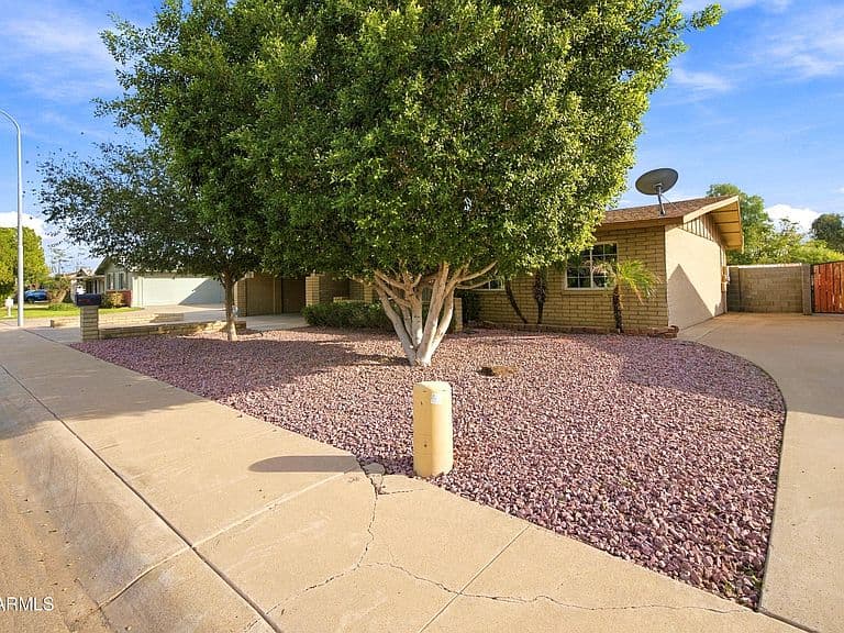 4333 W VISTA Avenue photo 3