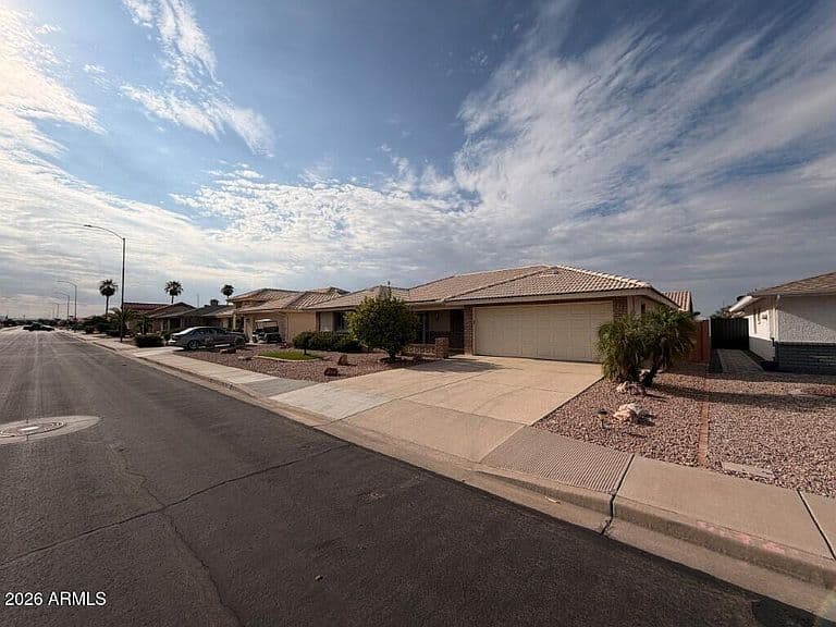 7941 E NAVARRO Avenue photo 4