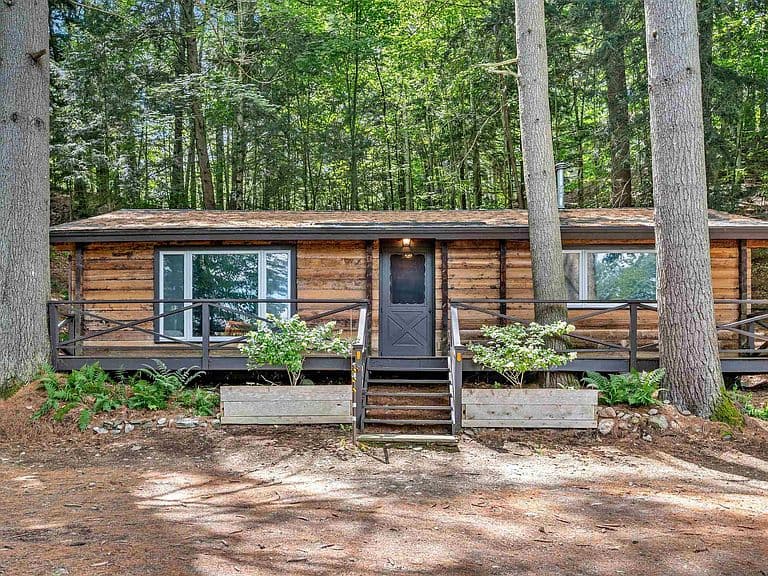 17 Middle Pines Road photo 1