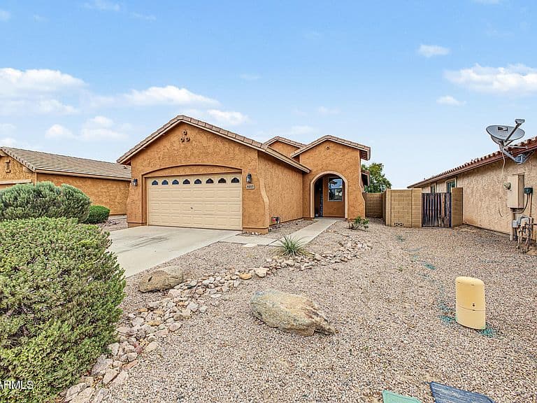 46110 W SHERIDAN Road photo 3
