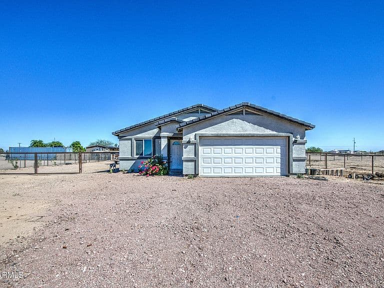 237 N 377TH Lane photo 5