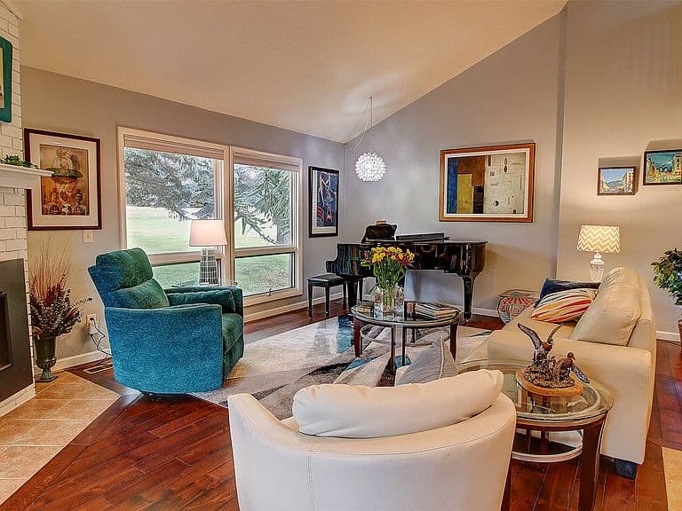 500 Westview Dr photo 3