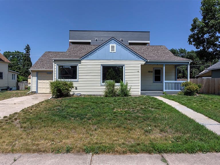 1542 S 5th St W photo 5