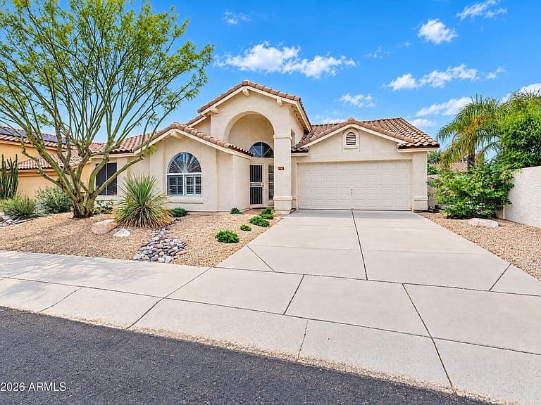 9147 E TARO Lane photo 2