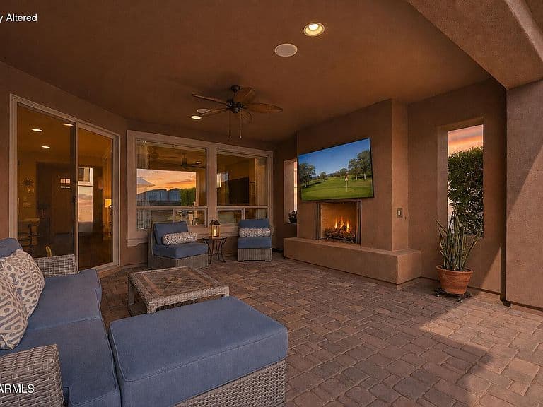 683 E CITRUS HOLLOW Way photo 1