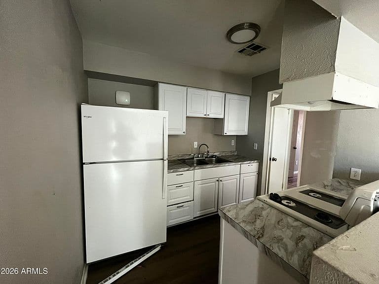7301 W HEATHERBRAE Drive photo 4