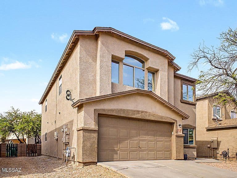 8222 W Babbitt Ct photo 3