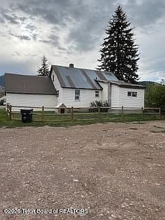 232 Washington St photo 5