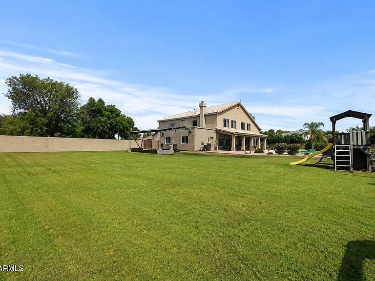 241 S Equestrian Court photo 3
