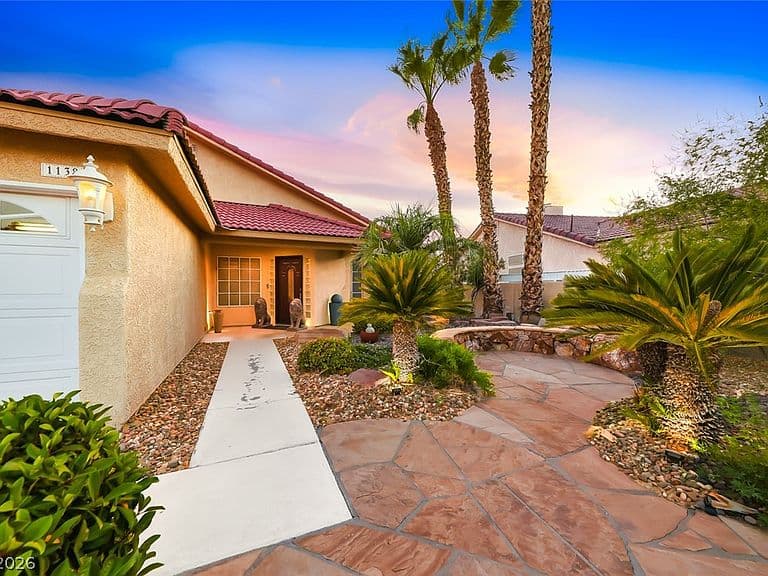 1138 Broken Hills Dr photo 5