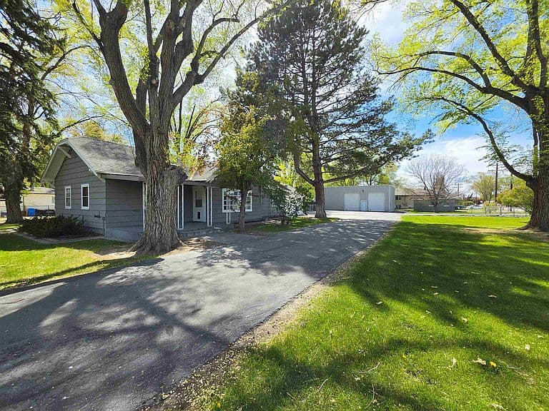 3991 Hawthorne Rd photo 1