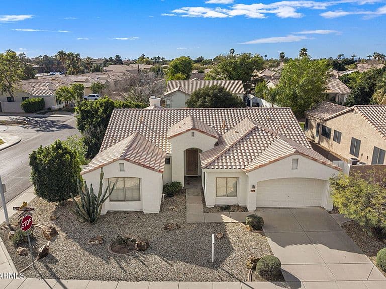 1761 W Goldfinch Way photo 3