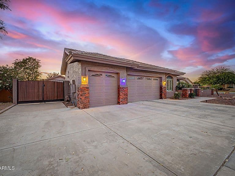 24414 N 43rd Drive photo 4